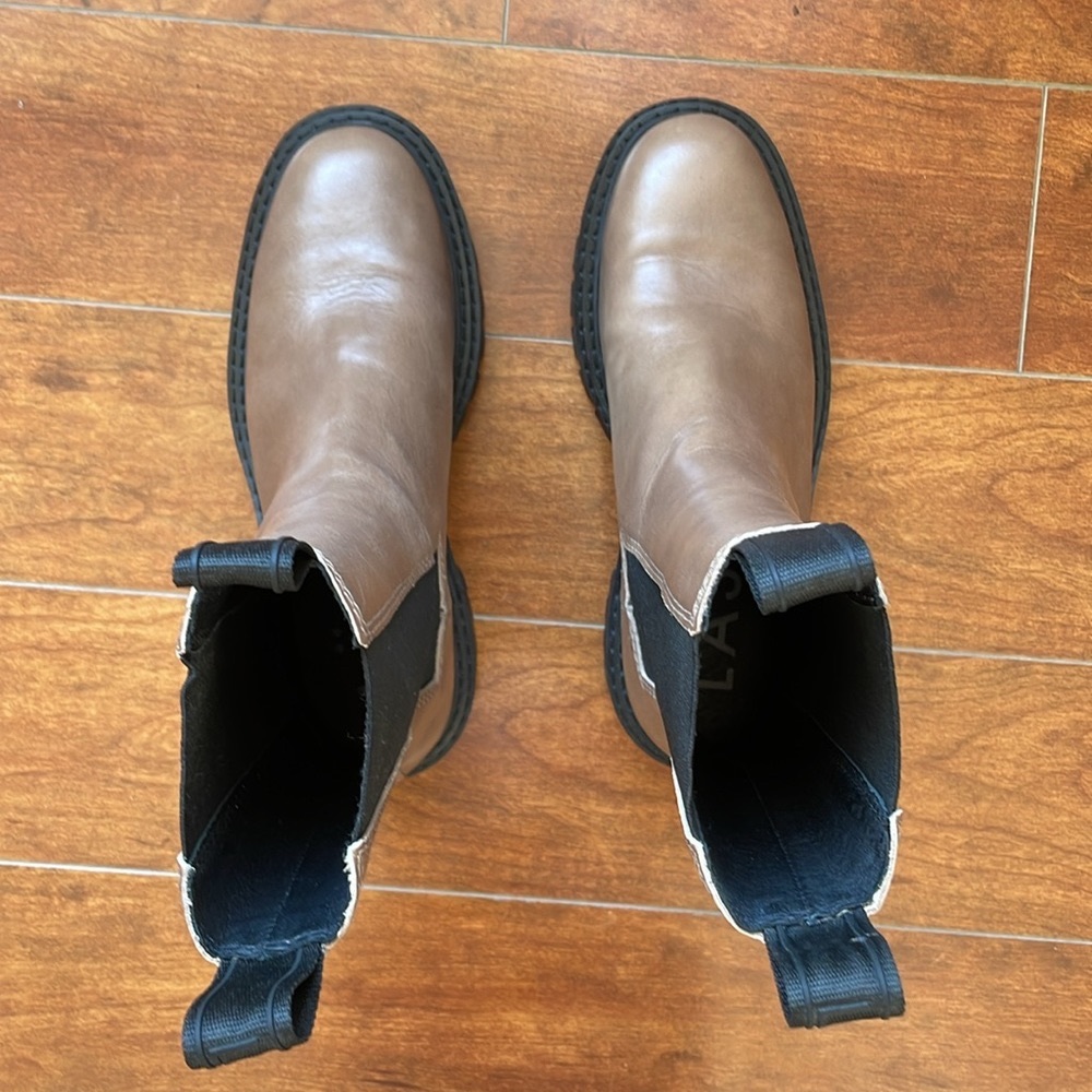 LAST Angie Chelsea boots